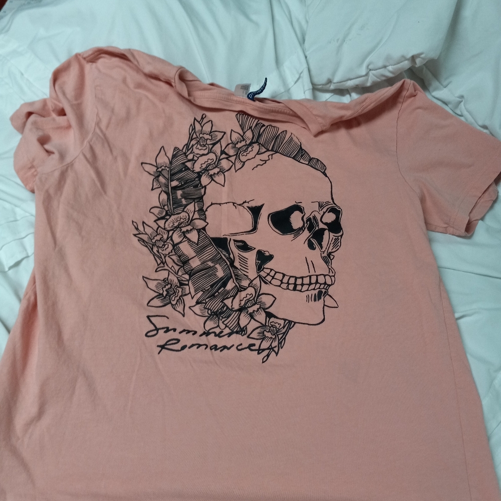 Womans summer romance top with skull design